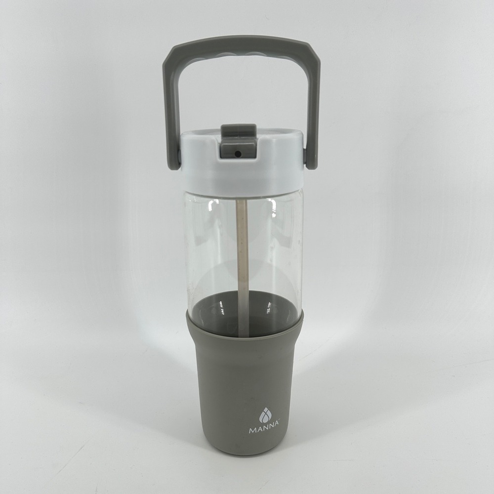 Manna Jasmine 32 oz Glass Tumbler Grey Silicone Sleeve Flip Up Straw Handle EUC